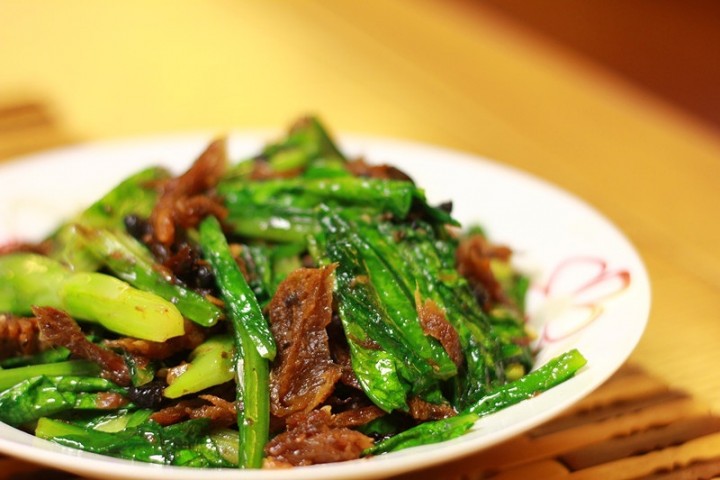 豆豉鲮鱼莜麦菜
