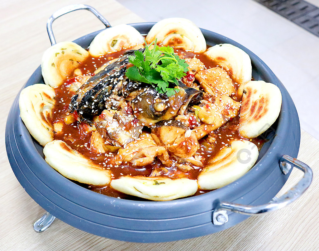 大鱼头泡饼